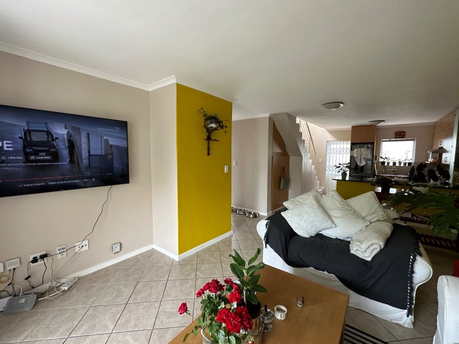 To Let 2 Bedroom Property for Rent in Big Bay Western Cape